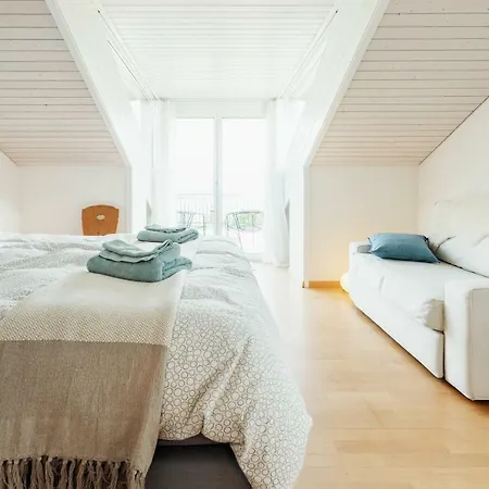 Lotus Bed and Breakfast 3*