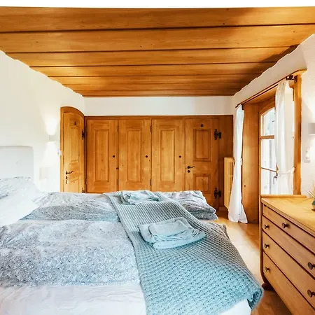 Lotus Bed and Breakfast Horw